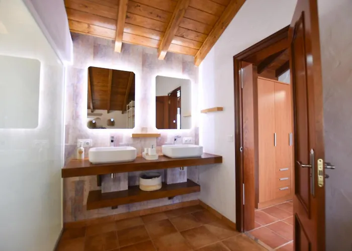 Villa Book Jet-villa Malpai With Private Pool & Jacuzzi Roque