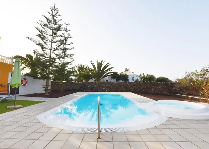 Villa Book Jet-villa Malpai With Private Pool & Jacuzzi *