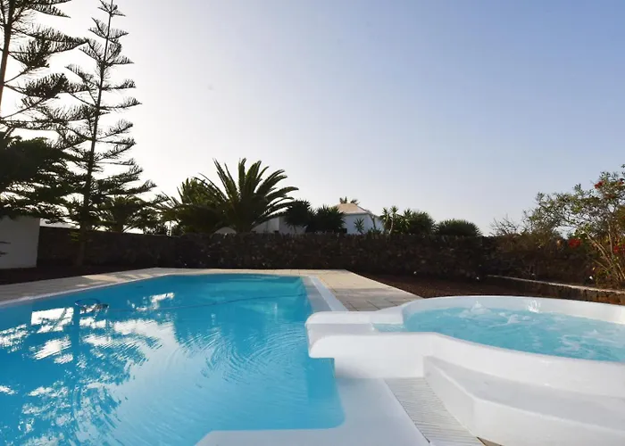 Villa Book Jet-villa Malpai With Private Pool & Jacuzzi Roque
