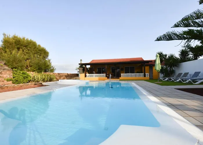 Book Jet-villa Malpai With Private Pool & Jacuzzi וילה *