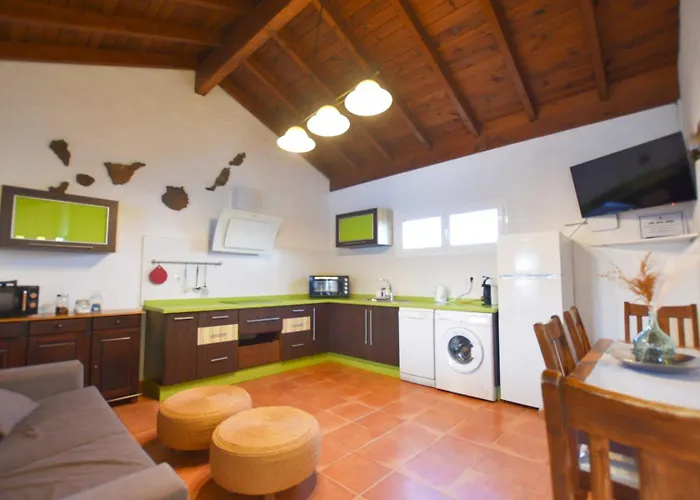 Book Jet-villa Malpai With Private Pool & Jacuzzi *