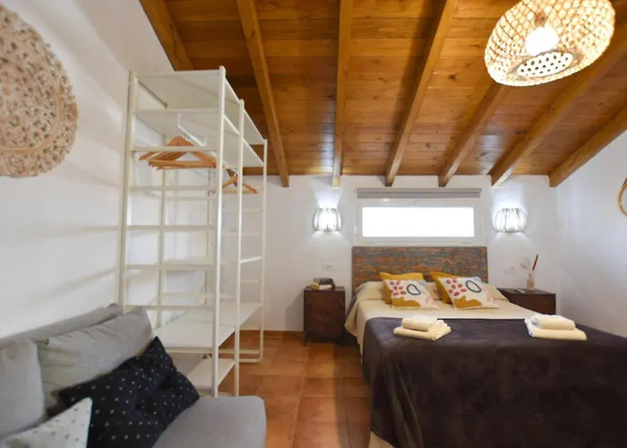 Villa Book Jet-villa Malpai With Private Pool & Jacuzzi Roque